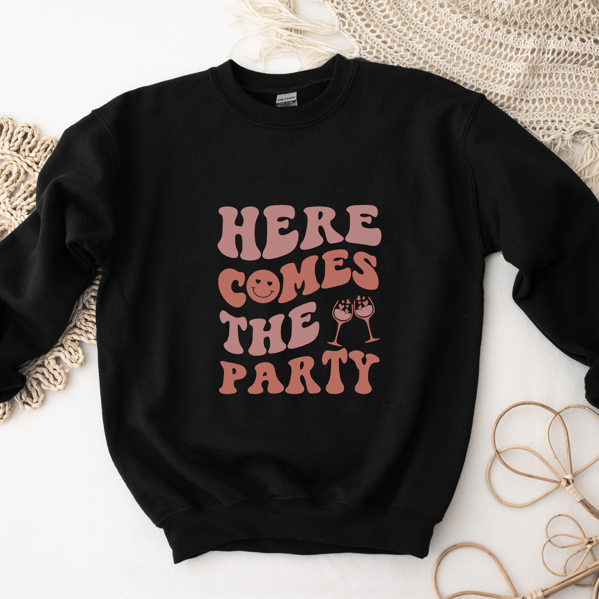 Here Comes The  Bride Sweater - Rajotuulo